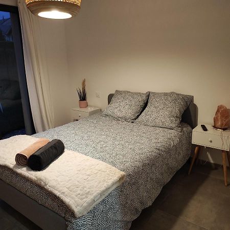 Myans Chambre Au Coeur Des Vignes מראה חיצוני תמונה